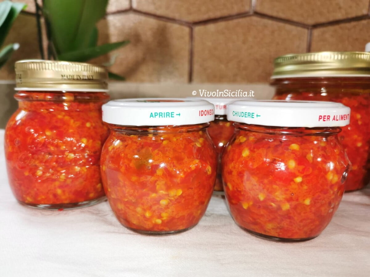 Conserva di peperoncini