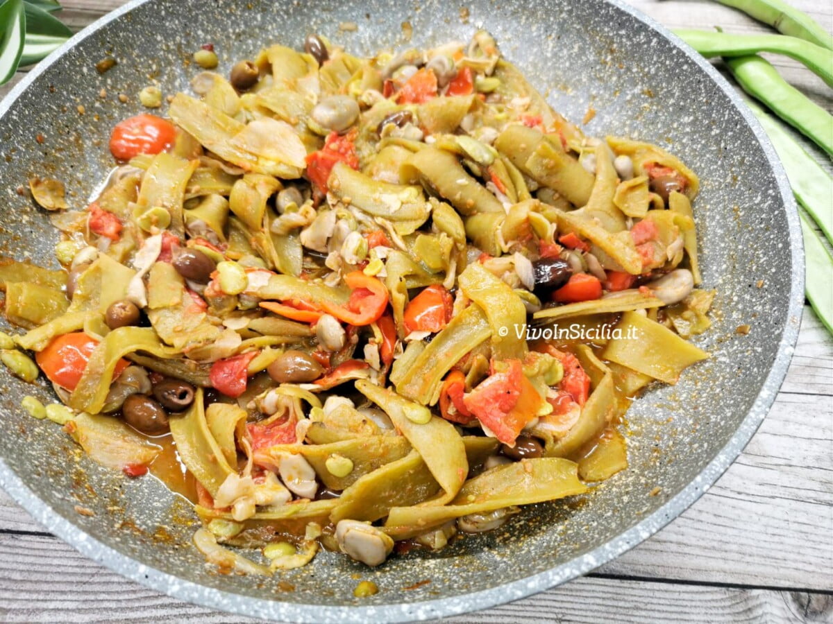 Baccelli di fave in padella
