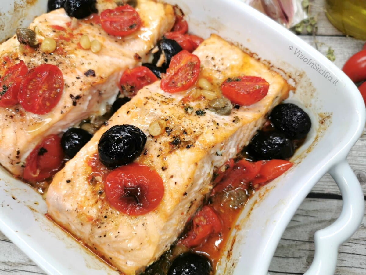 salmone alla mediterranea